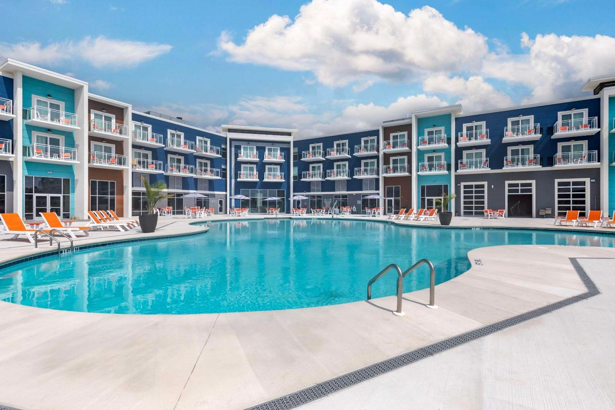 Cambria Hotel 레오보스 비치 외부 사진